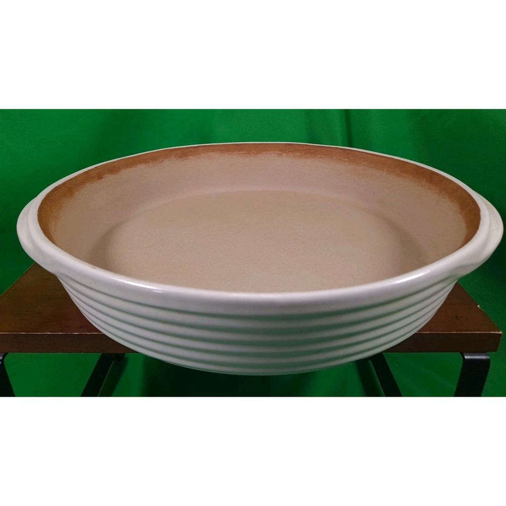 Pampered Chef Oval Stoneware Baker Family Heritage Vanilla 11" Diameter Casserol